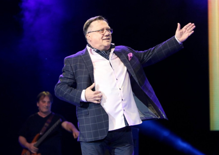 Halid Bešlić napustio bolnicu, stanje stabilno