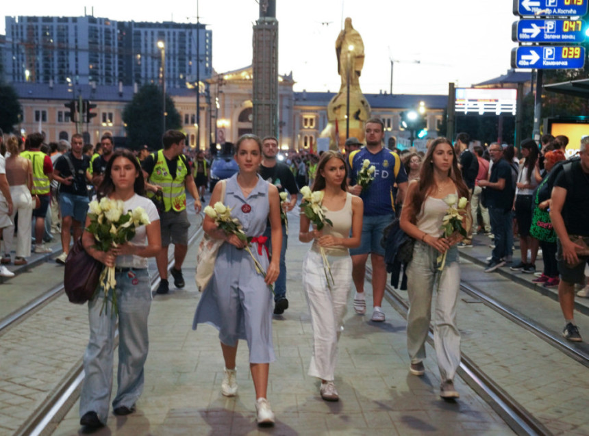 U Beogradu i Novom Sadu večeras šetnja srednjoškolaca