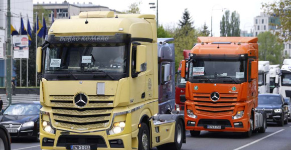 Prevoznici nastavili blokade: Iznijeli konkretne zahtjeve