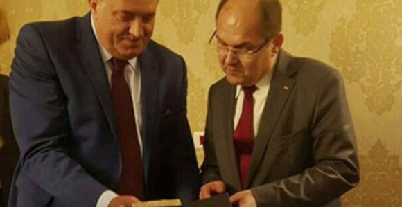 Додик и Шмит протеклих мјесеци имали више тајних састанака?!