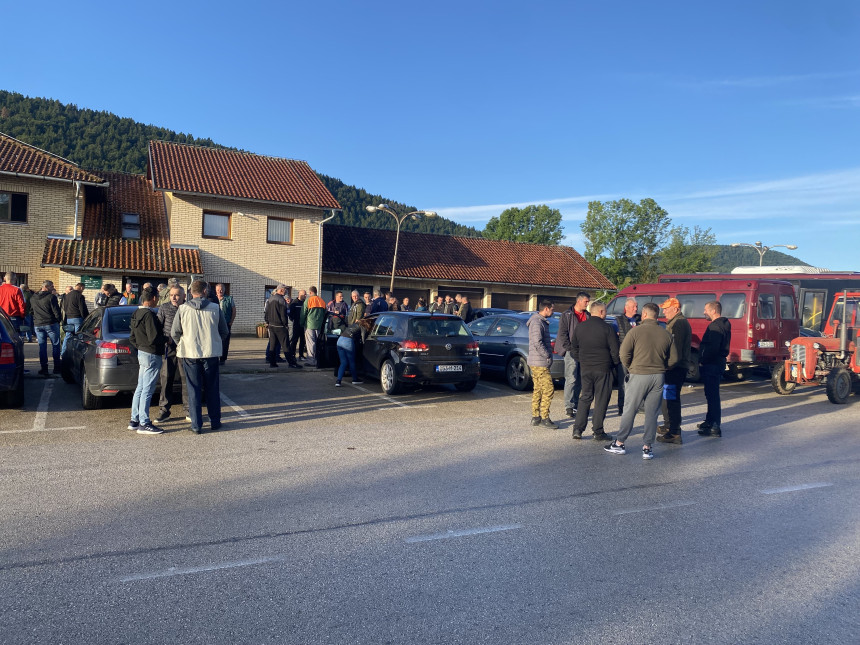 Šumari u Driniću ponovo štrajkuju, traže isplatu plata