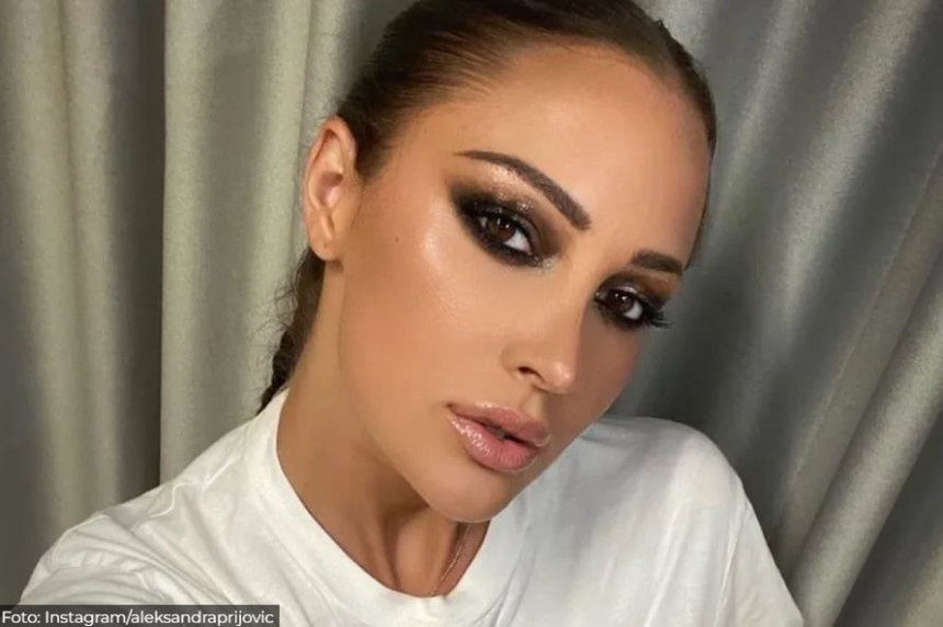 Prva slika male Arije! Prija se oglasila iz porodilišta