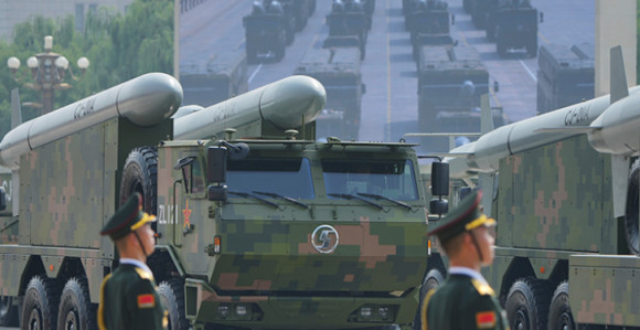 Održana velika vojna parada u Pekingu, prisustvovao Vučić