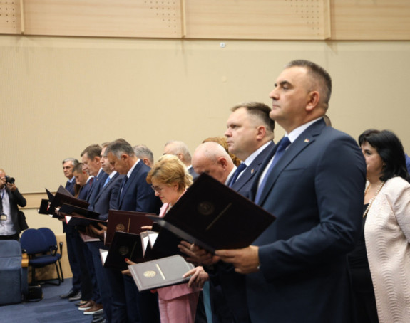 Gdje Minićeva vlada vodi Republiku Srpsku?