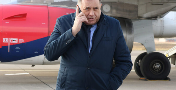 Dodik u Budimpeštu putovao kao običan građanin