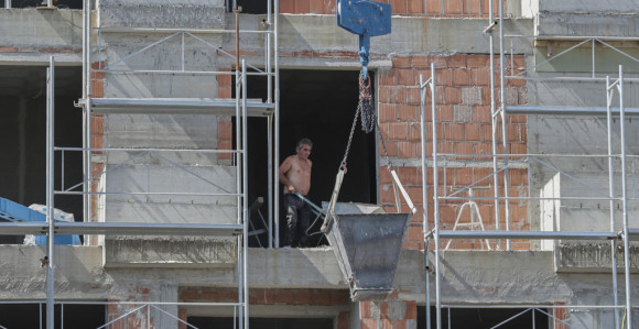 Tuča u Puli zbog skele na gradilištu, ima povrijeđenih