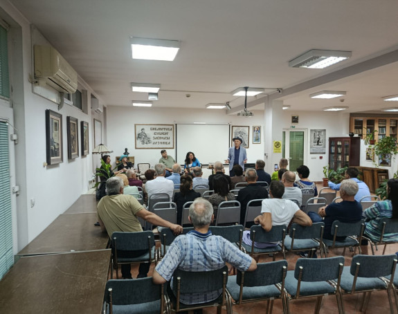 Promocija knjige „Nevidljivi spasitelji“ u Loznici