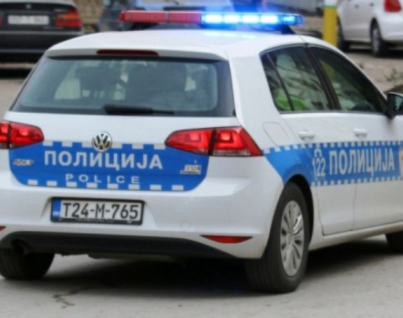 Poginuo vozač dok je postavljao sigurnosni trougao kod Šipova