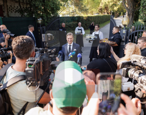 Оженио се словеначки премијер Роберт Голоб