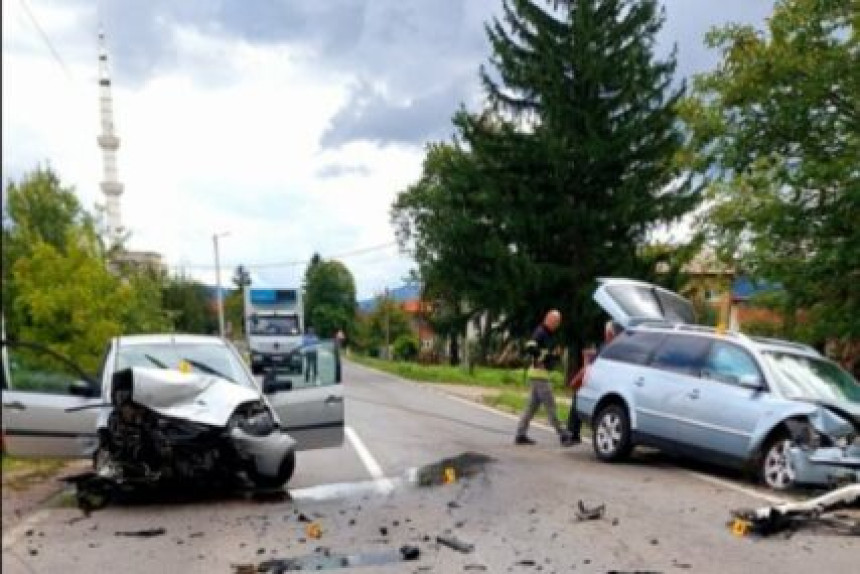 Пет лица лакше повријеђено код Котор Вароши