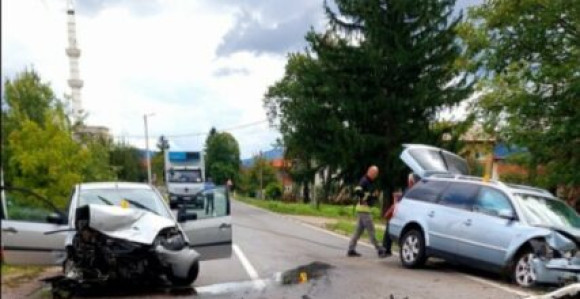 Пет лица лакше повријеђено код Котор Вароши