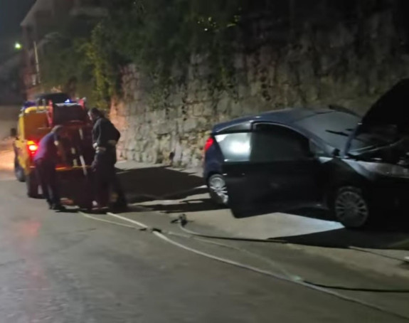 Nebojši Vukanoviću ponovo zapaljen automobil!