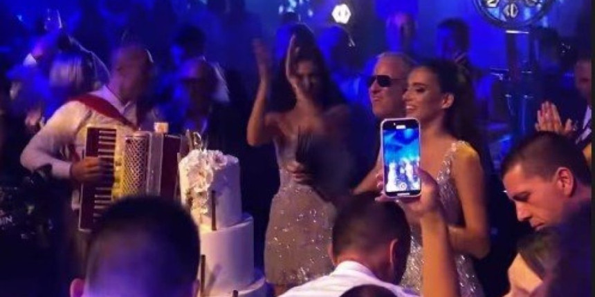 Saša Matić do jutra slavio ćerkin rođendan, govorom rasplakao goste
