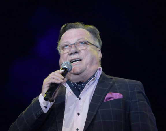 Halid u braku sa Sejdom skoro 50 godina, dok bije životnu bitku posvetio joj pesmu