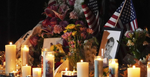 Komemoracija Kirka 21. septembra na stadionu u Arizoni