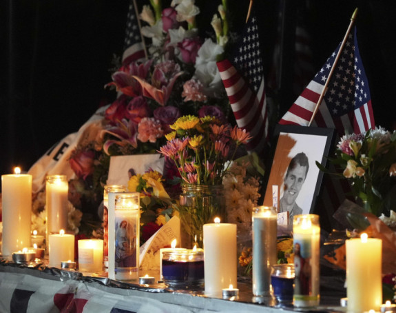 Komemoracija Kirka 21. septembra na stadionu u Arizoni