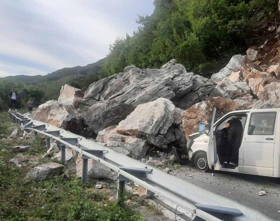 Odron na putu Budva-Cetinje: U toku čišćenje puta