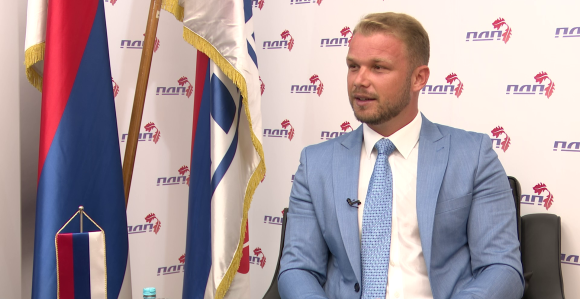 Primi ih, skini im sankcije, da prestanu da nas brukaju!