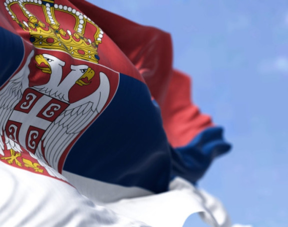Republika Srpska okićena zastavama Srbije i Srpske