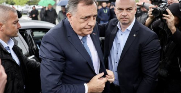 Većina imovine povezana sa Dodikom na drugim licima