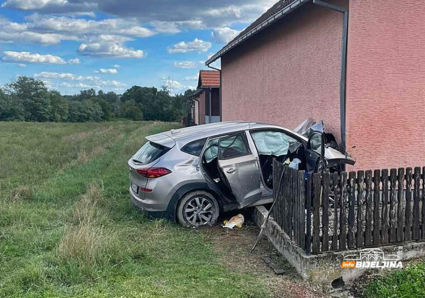 Teška saobraćajna nesreća u Bijeljini, poginuo vozač