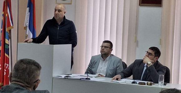 Adamović: Srbac u mraku i u rasulu, a lokalna vlast ne haje