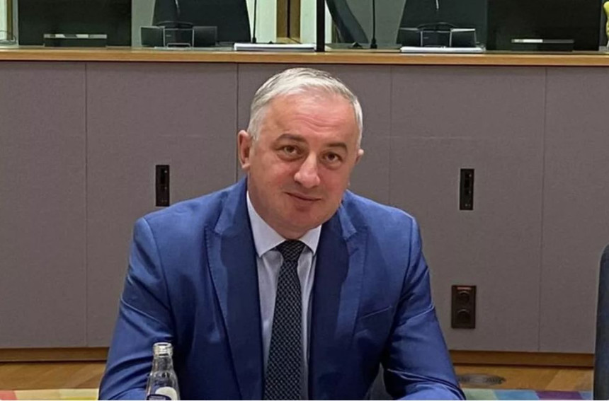 Amidžićev pečat simbol prevare, otimačine i laži!