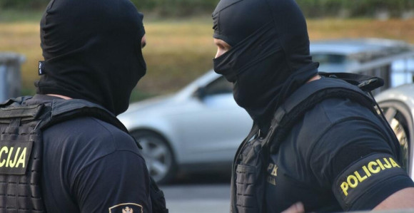 Ruski državljanin uhapšen u Budvi po potjernici Interpola