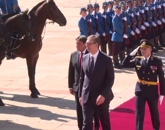 Srbija hoće mir, ali zna da sačuva svoju teritoriju i budućnost