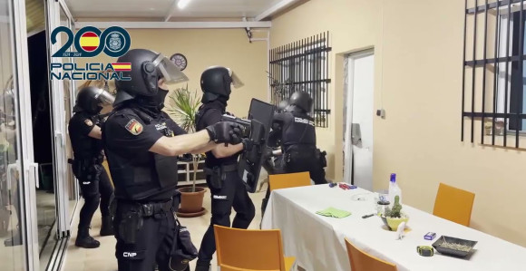 Srbi uzgajali drogu u tvrđavi u Španiji (VIDEO)