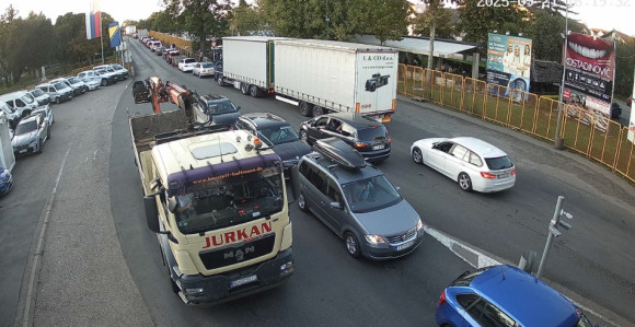 Strpljena: Gužve na izlazima iz BiH, granični prelazi puni