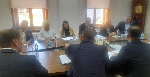 Minić obećao Šamcu projekte vrijedne tri miliona KM