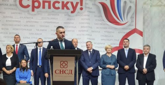 Počelo osipanje u SNSD-u: Krenulo iz Nevesinja