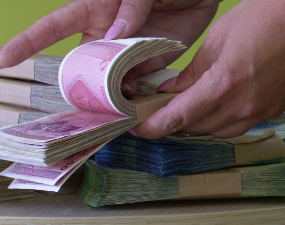 Inflacija puni budžete: Milijarde maraka dolaze kroz poreze, građani i dalje bez koristi