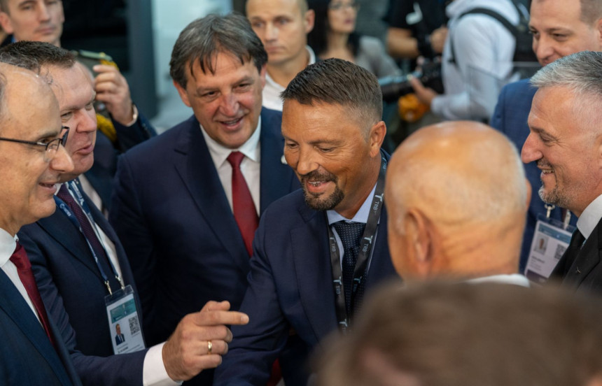 Macut i Gašić na štandu TRB-a i “ORLA” na sajmu u Beogradu