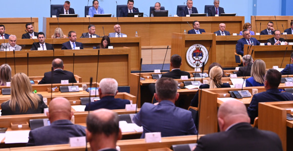 SNSD i njihovi sateliti u NSRS odlučili da idu na izbore! Dodik više nije predsjednik!