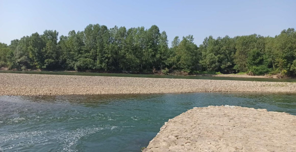 Lozničanin (27)  premlaćen i izboden na obali Drine