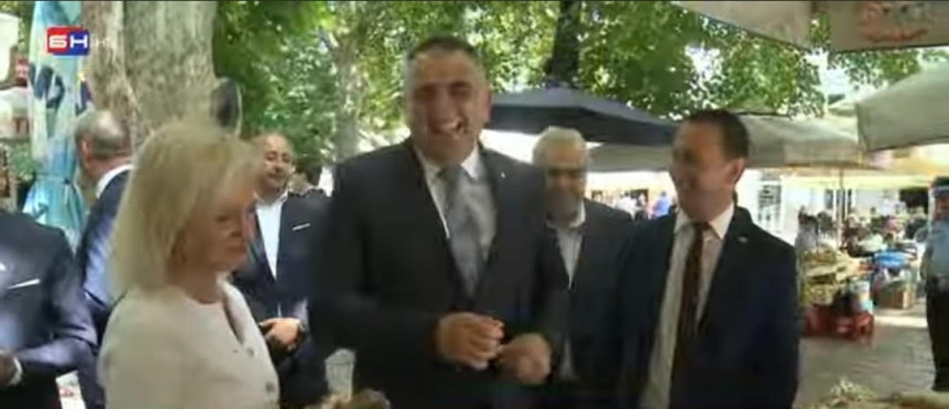 Da, bahati ste gospodine Miniću!