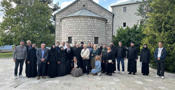 Akademici SKANU pod Ostrogom: Most duhovnog i kulturnog