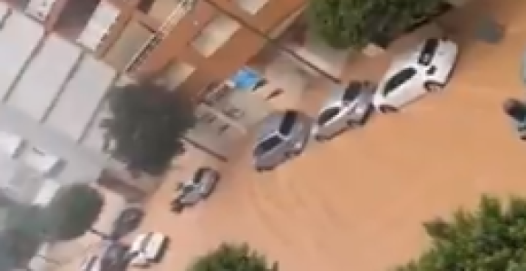 Poplavljena Ibica, protutnjao strašan uragan (VIDEO)