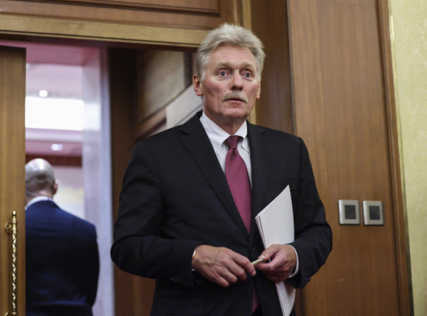 Peskov: Sastanak Putina i Zelenskog još nije moguć