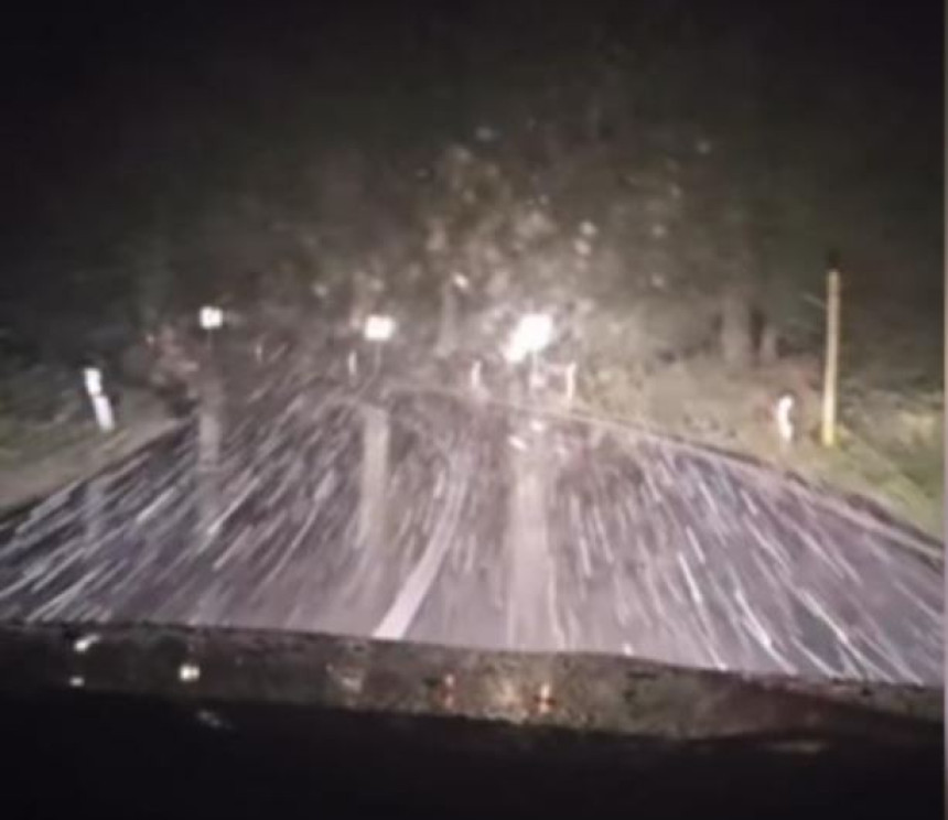 Kao u sred zime: U ovom dijelu Srbije snijeg ne prestaje