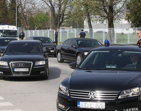 Pratnja političara u BiH građane košta milione maraka