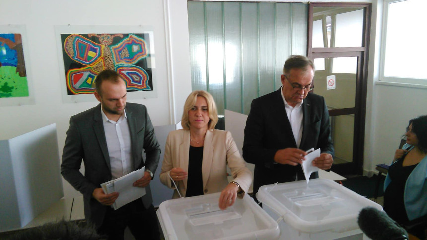 Članica Predsjedništva BiH kao banka: Kako je Željka Cvijanović dala beskamatnu pozajmicu firmi u vlasništvu supruga i sina