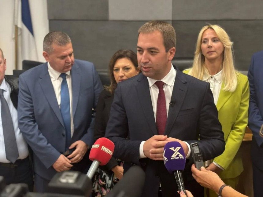 Селак позајмио аутомобил од Врховног суда РС