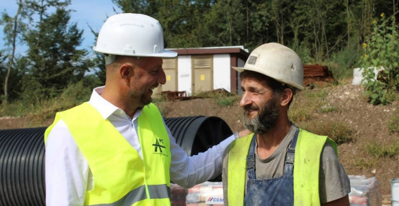 Neko je ljut: Ćorić se oprostio od Autoputeva RS