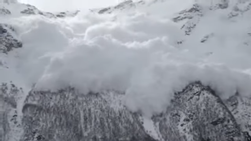 Словенија: Лавина затрпала три планинара из Хрватске