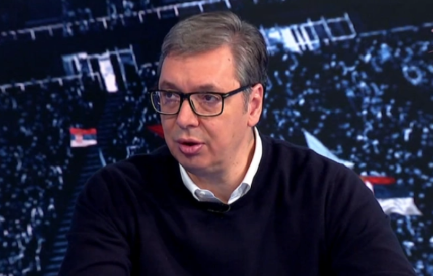 Нападнуте су и разорене све државне институције