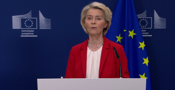 Fon der Lajen pred EP zbog prijedloga o nepovjerenju