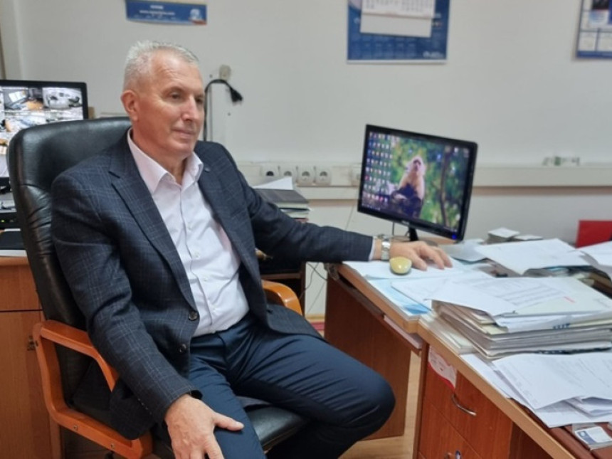 "Glas" nakon 46 godina ispratio Jovu Savanovića u penziju